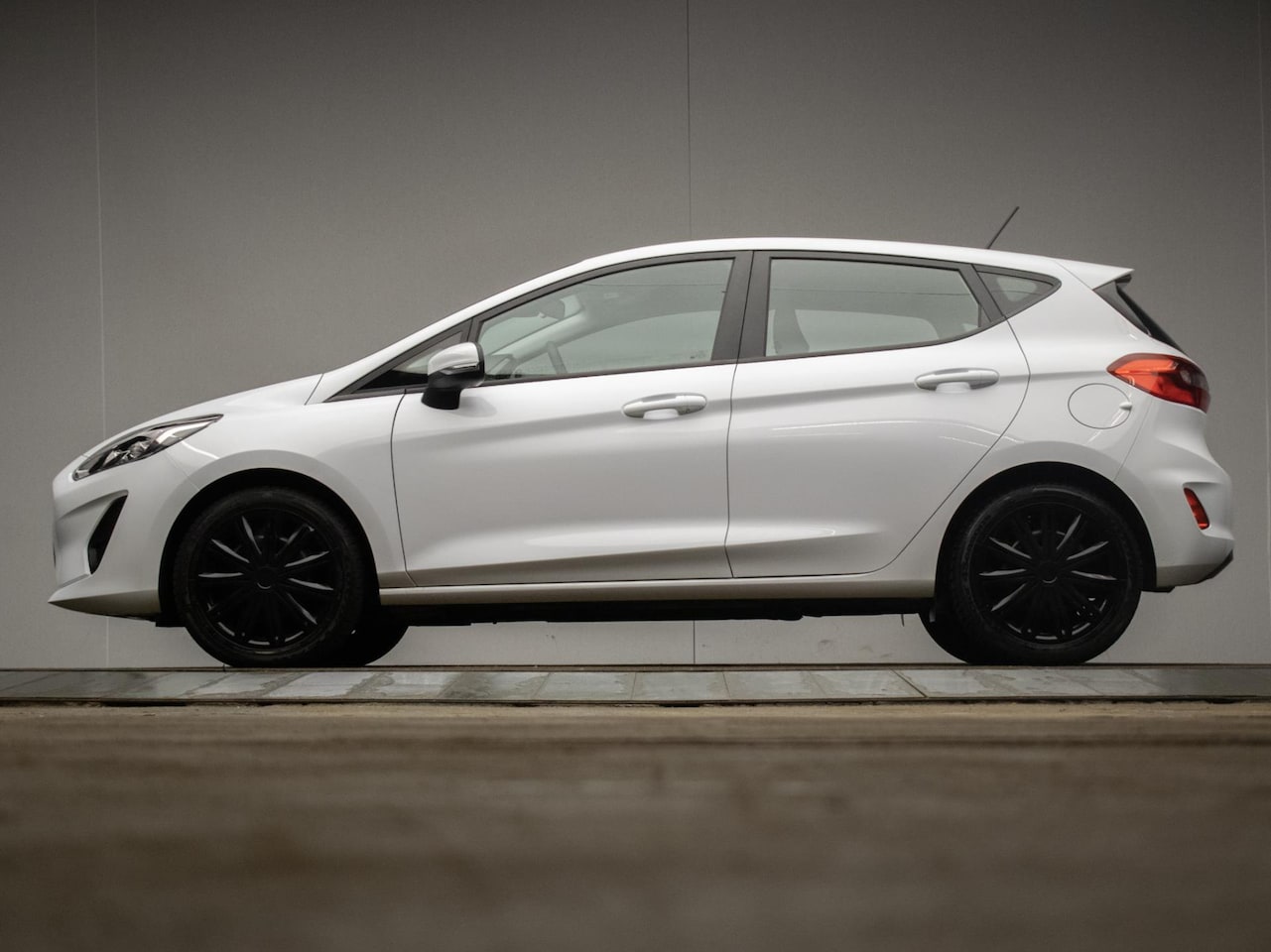 Ford Fiesta - 1.1 Sport (APPLE CARPLAY,NAVI,LED,PDC,LANE ASSIST,DAB,BLUETOOTH,SPORTSTOELEN,LM VELGEN,NIE - AutoWereld.nl