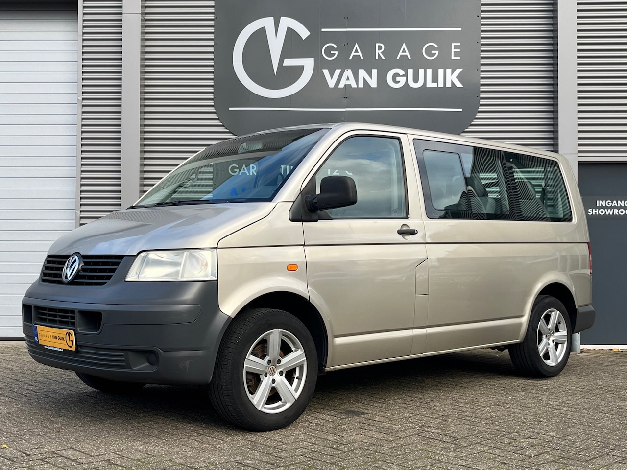 Volkswagen Transporter Kombi - 2.0 300 Comfortline 116PK 7/9Persoons,Trekhaak,Airco,ElektrRamen+Spiegels,Radio/Cd-Speler, - AutoWereld.nl