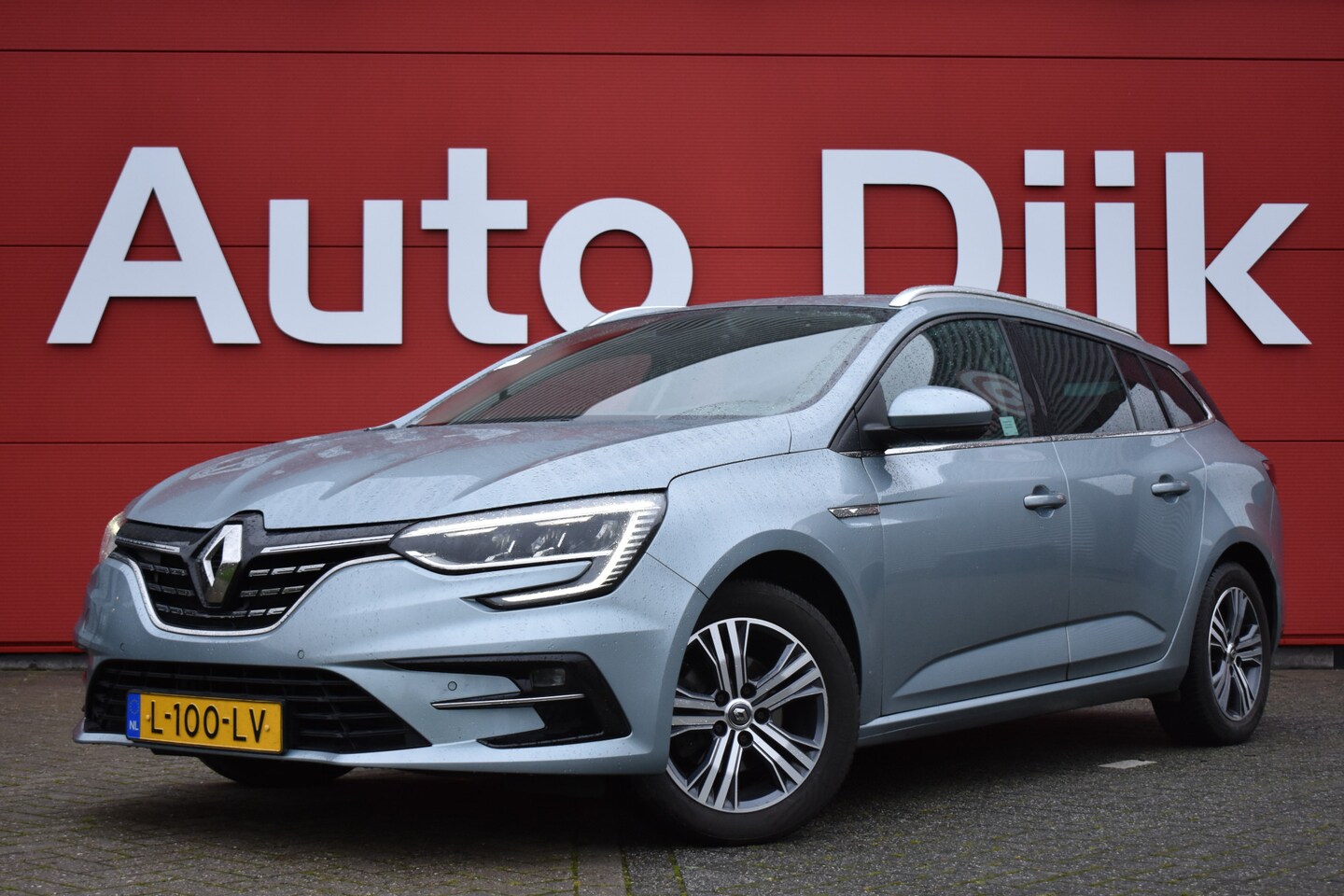 Renault Mégane Estate - 1.3 TCe Intens LED | Carplay | Keyless | Navi | DAB | Clima | Cruise | PDC V+A | LMV - AutoWereld.nl