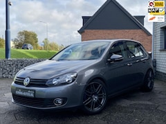 Volkswagen Golf - 1.6 TDI BlueMotion / NAP/ Clima/ GTI stoelen/ trekhaak