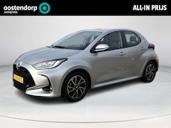 Toyota Yaris - 1.5 Hybrid Dynamic (Navigatie - Parkeersensoren voorzijde)