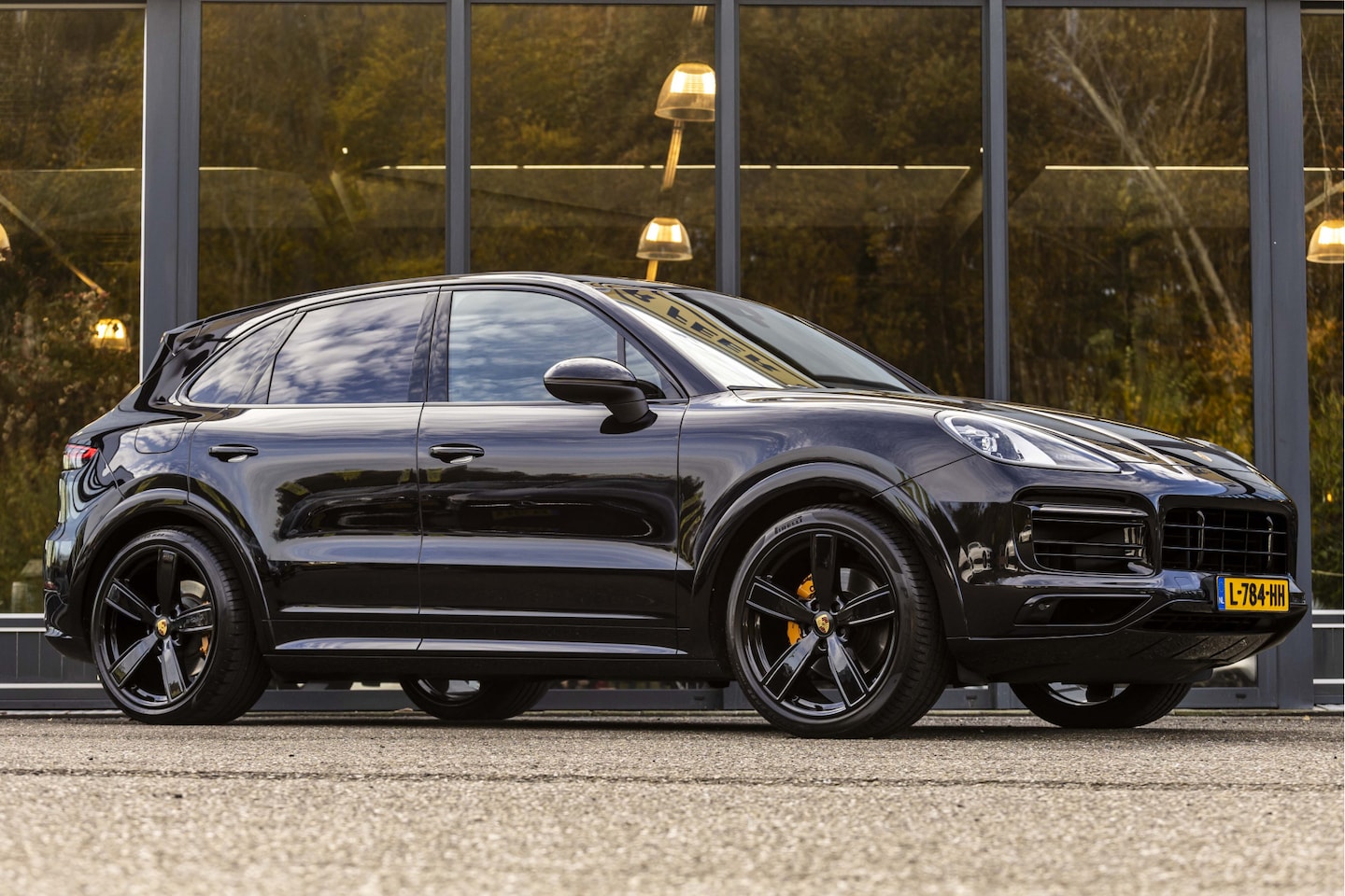 Porsche Cayenne - 3.0 E-Hybrid Sport Chrono - AutoWereld.nl