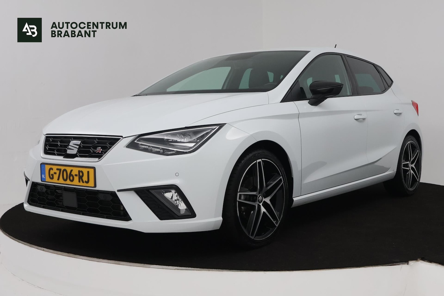 SEAT Ibiza - 1.0 TSI FR Business Intense (DIGITALE COCKPIT, NAVIGATIE, ACHTERUITRIJCAMERA, PARKEERSENSO - AutoWereld.nl