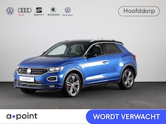 Volkswagen T-Roc - 1.5 TSI Sport Business R-line 150 pk Automaat (DSG) | Navigatie | Achteruitrijcamera | Par