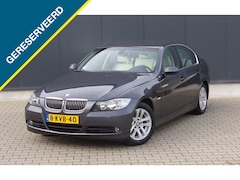 BMW 3-serie - 325i Executive | 6 cilinder | Leder | PDC V&A