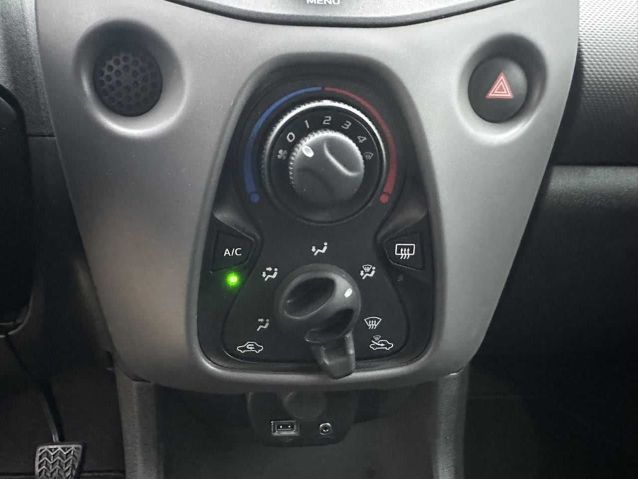 Peugeot 108 - 1.0 e-VTi Active Airco/Bluetooth