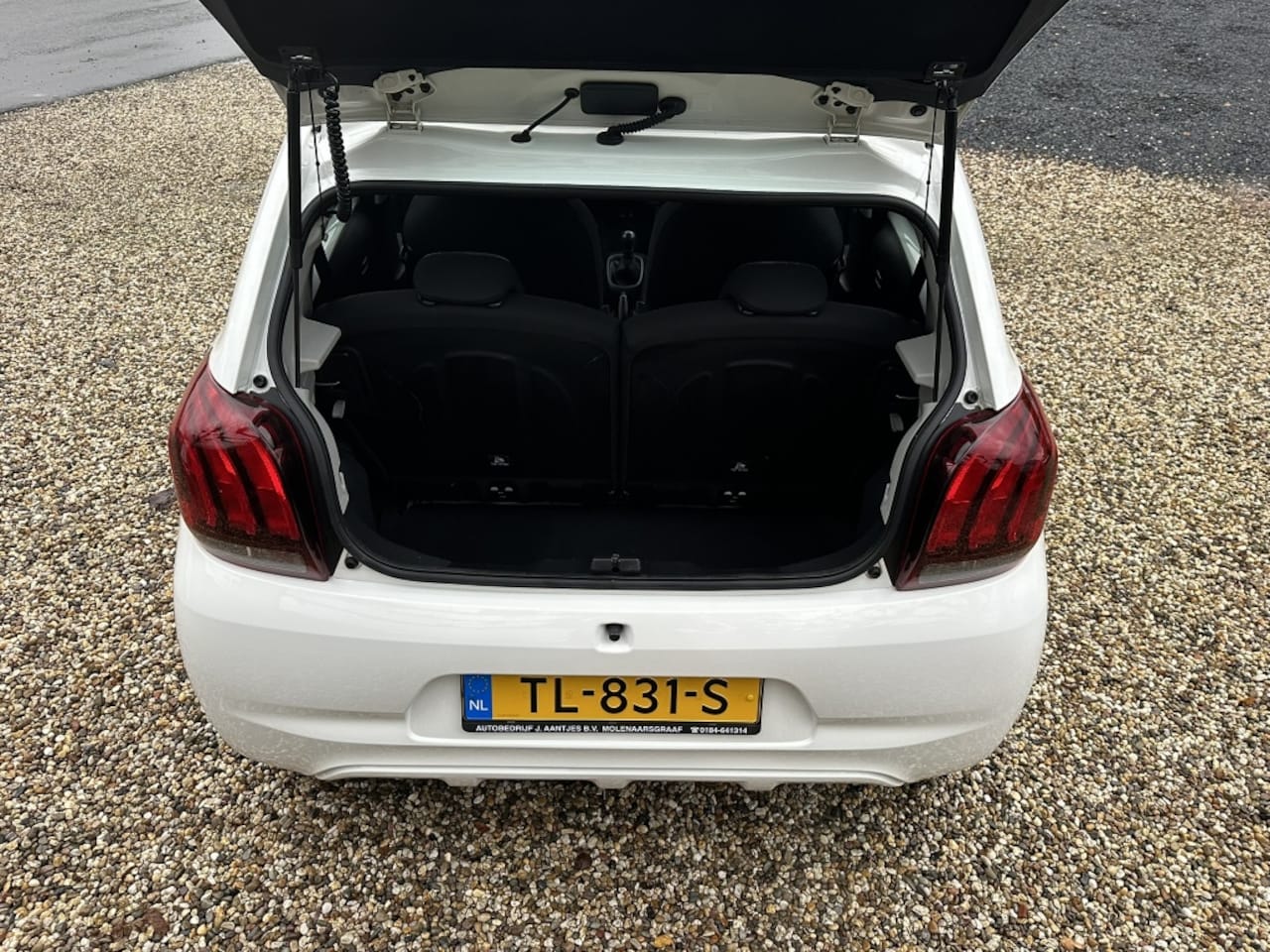 Peugeot 108 - 1.0 e-VTi Active Airco/Bluetooth