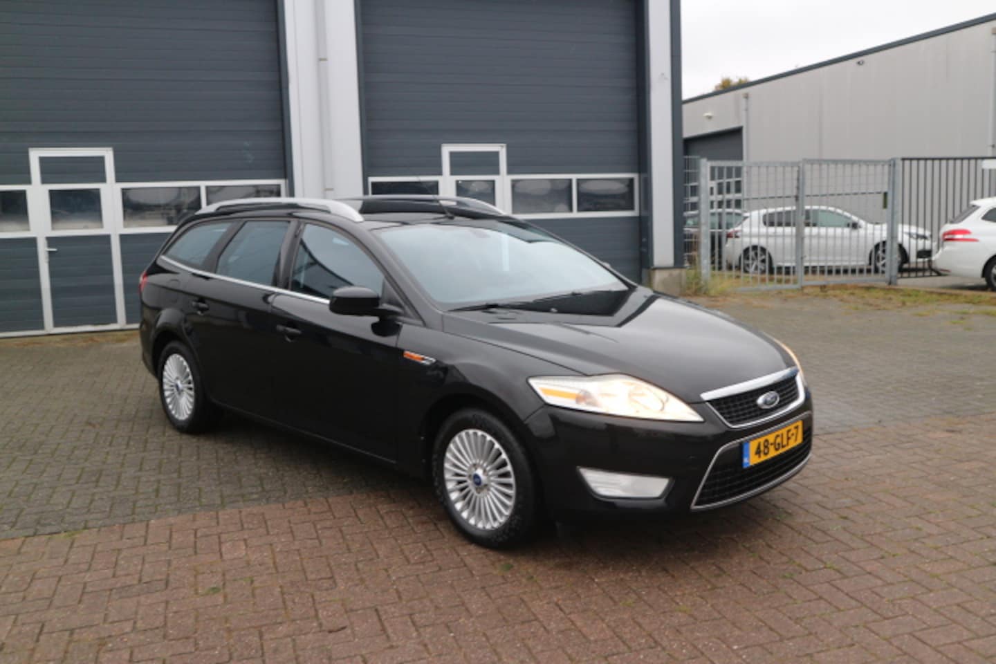 Ford Mondeo Wagon - 2.0-16V Titanium 2.0-16V Titanium - AutoWereld.nl
