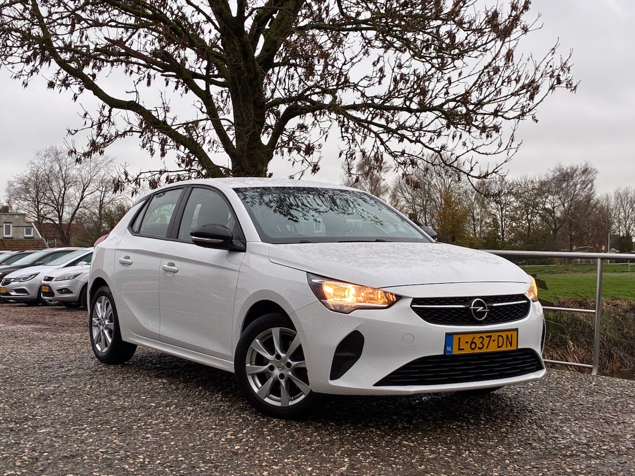 Opel Corsa - 1.2 Edition | Cruise + Airco nu € 8.975,-!!! - AutoWereld.nl