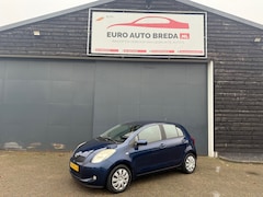 Toyota Yaris - 1.3 VVTi Sol