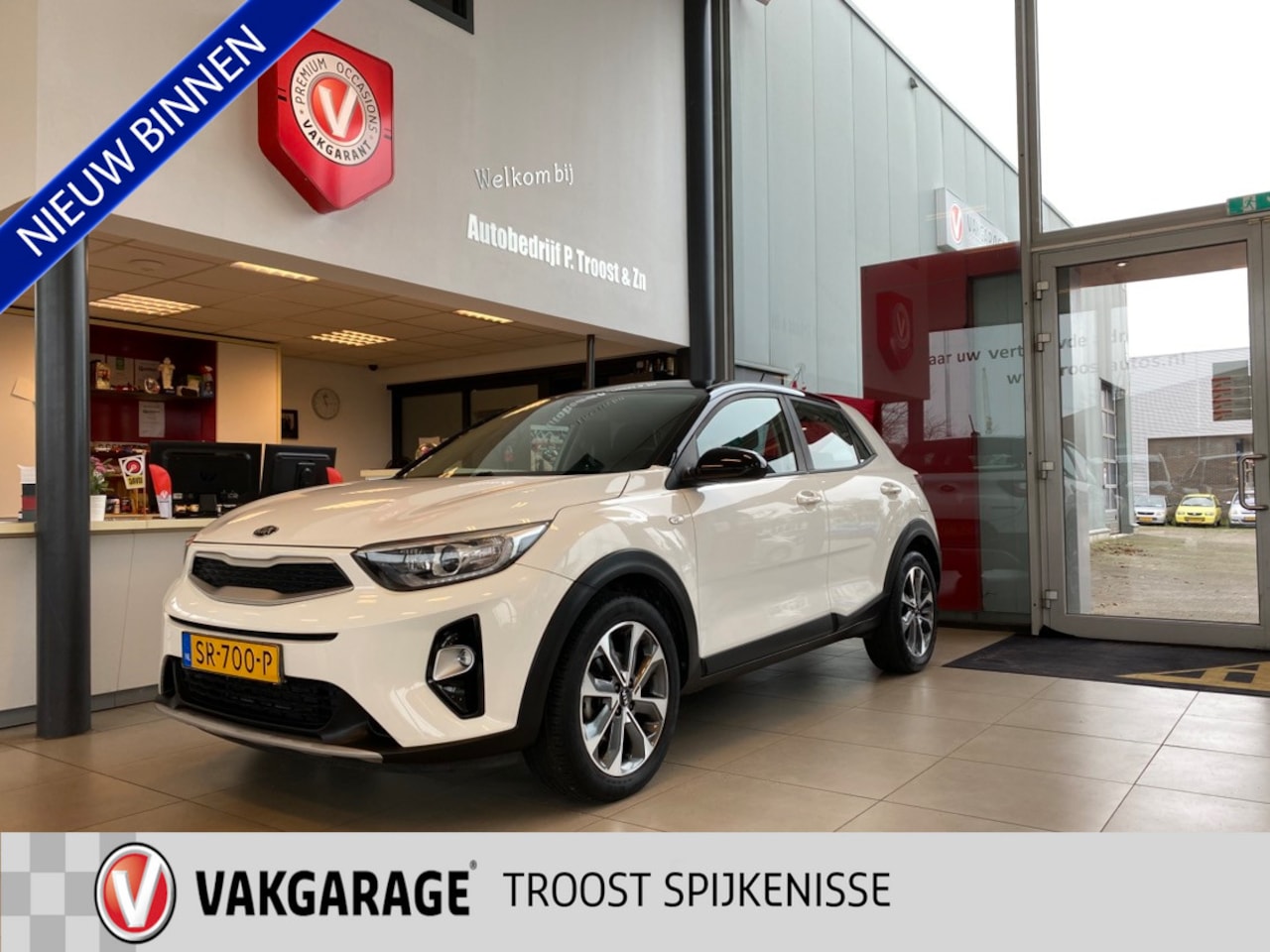 Kia Stonic - 1.0 T-GDi ComfortPlusLine Navigator 1.0 T-GDi ComfortPlusLine Navigator,1e,Eigenaar,Lage Kilometerstand,Navigatie,Achteruitrij - AutoWereld.nl