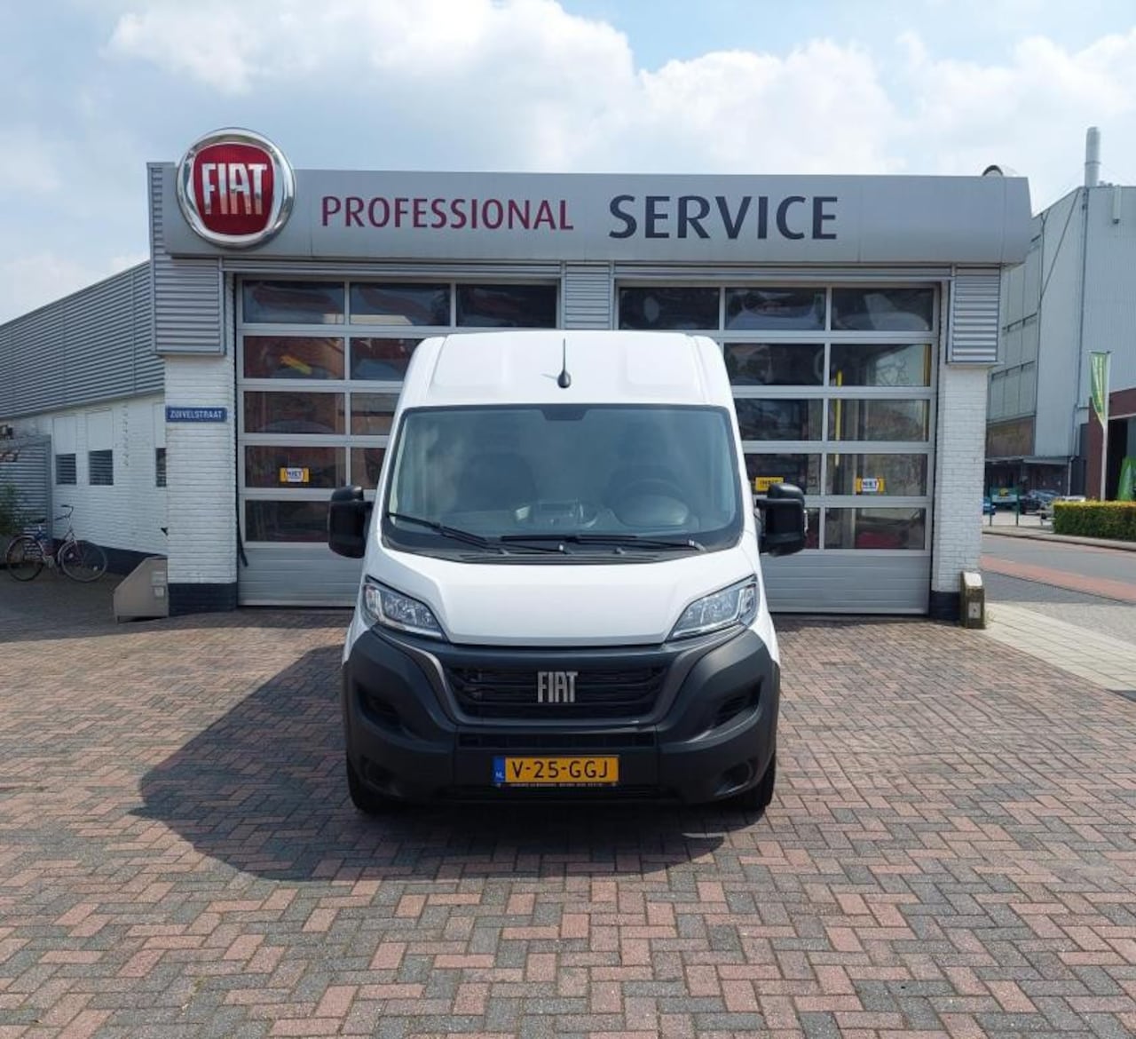 Fiat Ducato - 2.2 MultiJet 140 S&S L3H2 3.5t Heavy 2.2 MultiJet 140 S&S L3H2 3.5t Heavy incl. TREKHAAK - AutoWereld.nl