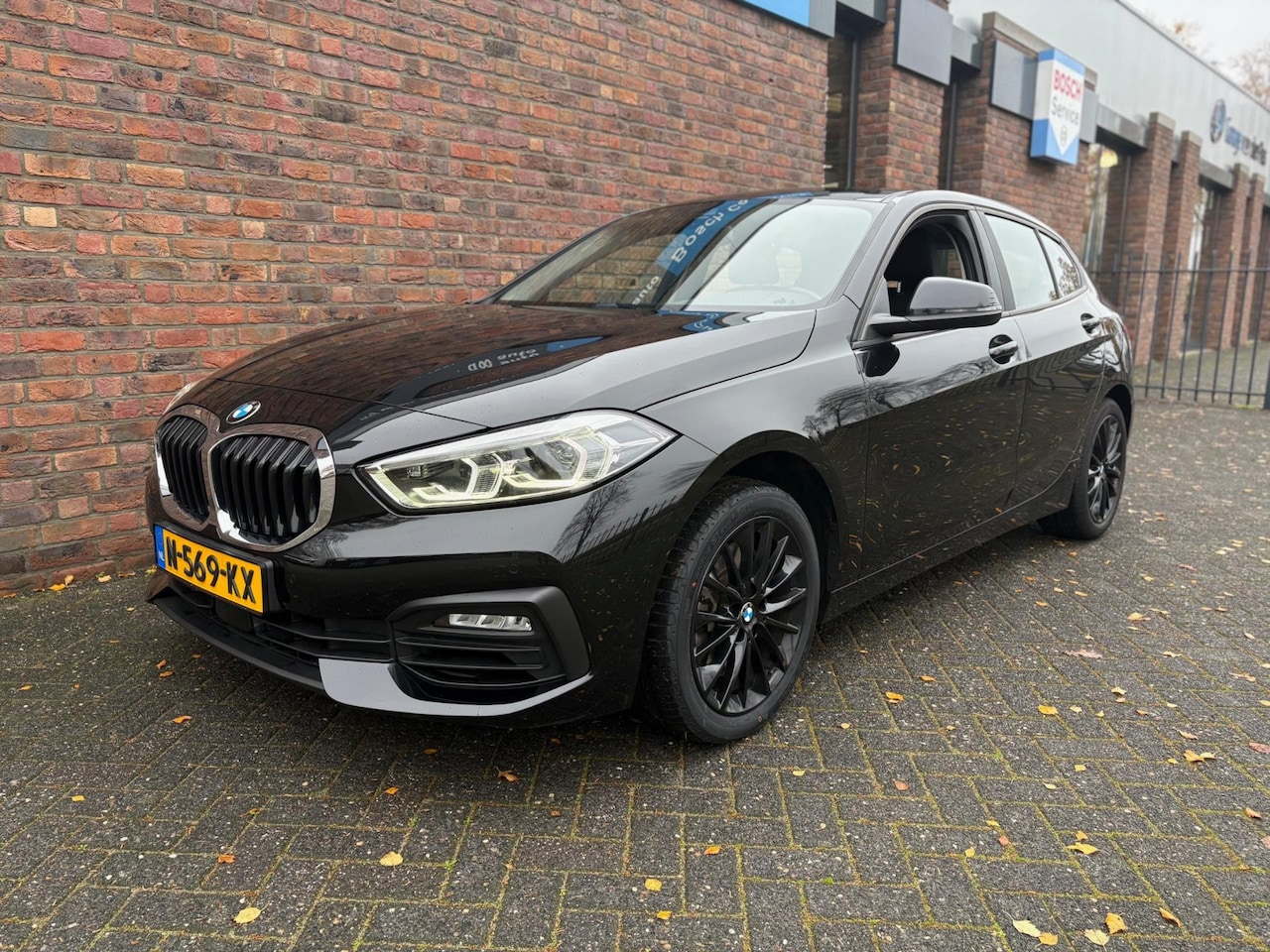 BMW 1-serie - 120i 178PK Sport Line|Leder|Led|Carplay - AutoWereld.nl