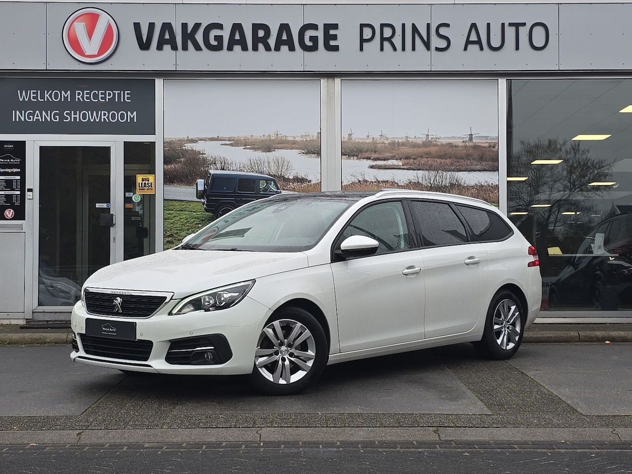 Peugeot 308 SW - 1.2 PureTech Blue Lease Executive |PANO|DISTRIBUTIE VERV.|NAVI|CLIMA|ORG.NL|NAP| 4035 - AutoWereld.nl