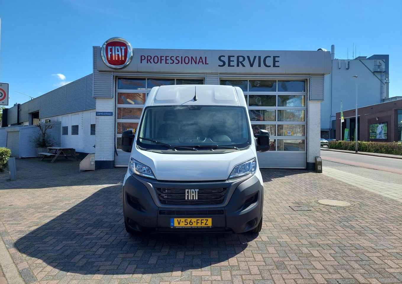 Fiat Ducato - 35H 2.2 MultiJet L3H2 35H 2.2 MultiJet L3H2 140PK - AutoWereld.nl