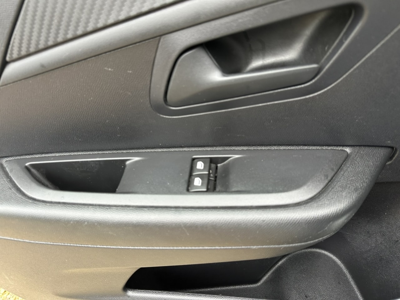 Peugeot 208 - 1.2 PureTech Like Airco/Cruise-Control