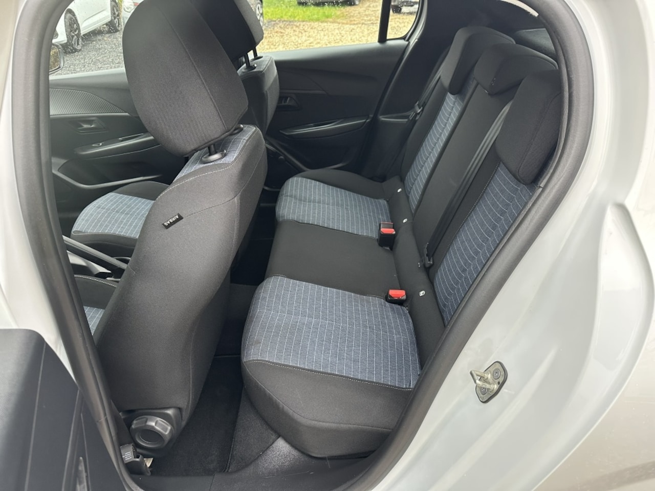 Peugeot 208 - 1.2 PureTech Like Airco/Cruise-Control