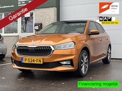 Skoda Fabia - 1.0 TSI Business Edition Pano Nap Dealer Clima Keyless Carplay