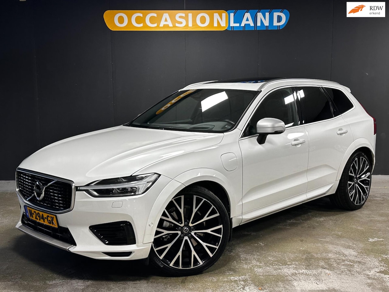 Volvo XC60 - 2.0 T8 Twin Engine AWD Inscription R-Design|PANO|LUCHTVERING|HUD|DODEHOEK|CAMERA|MEMORY|ST - AutoWereld.nl