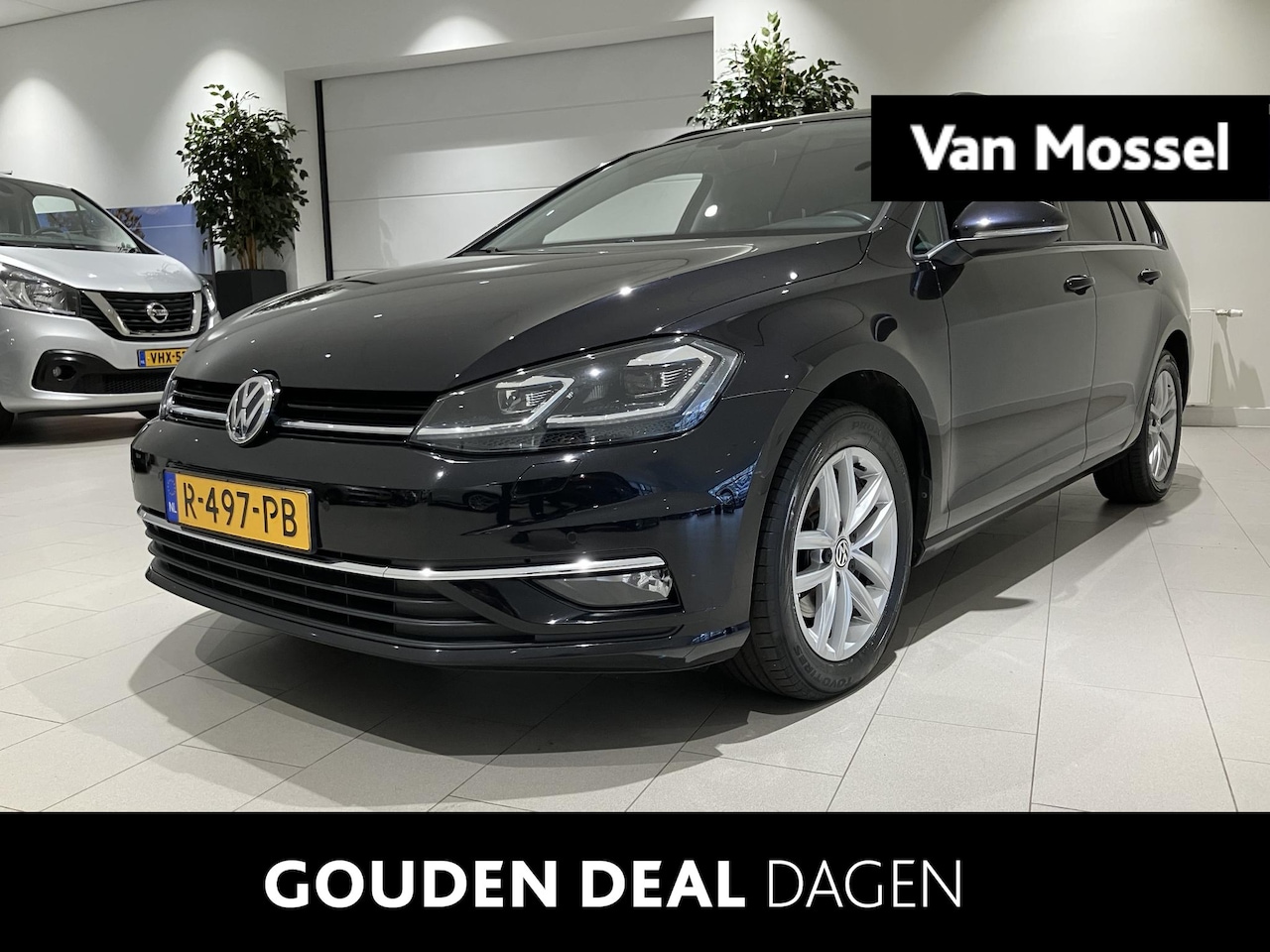 Volkswagen Golf Variant - 1.5 TSI Highline Business R 150 PK | Automaat | Apple Carplay | Stoelverwarming | LED Kopl - AutoWereld.nl