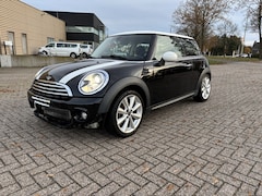 MINI Cooper - 1.6 Westminster Rijdbare voorschade [ panodak, fm navi, ecc, lmv, xenon ]