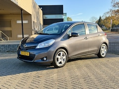 Toyota Yaris - 1.3 VVT-i Aspiration [ camera, airco, lmv ]