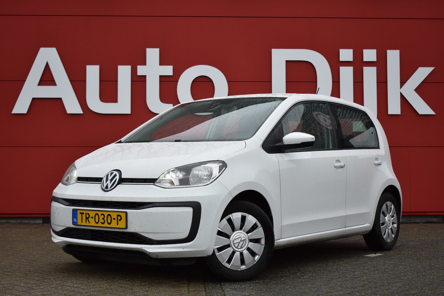 Volkswagen Up! - 1.0 BMT move up! LED | Airco | DAB | Bluetooth - AutoWereld.nl