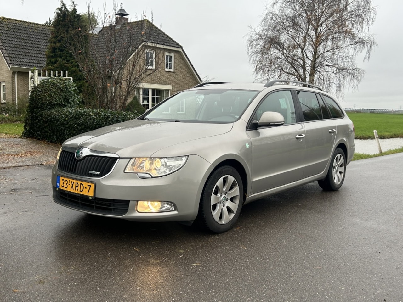 Skoda Superb Combi - 1.6 TDI Grl.Comf.Bns - AutoWereld.nl