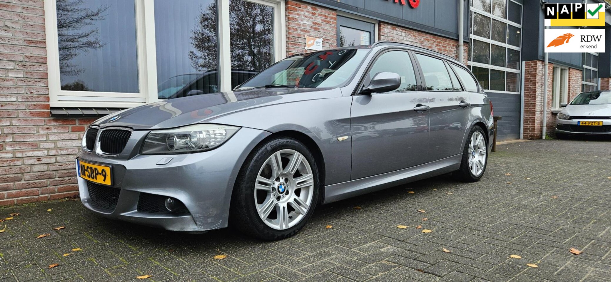 BMW 3-serie Touring - 318i Corporate Lease M Sport Edition Airco/Clima! Navigatie! Leuke Auto! - AutoWereld.nl