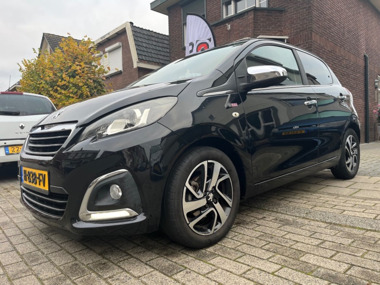 Peugeot 108 - 1.2 PT ACTIVE TOP - AutoWereld.nl