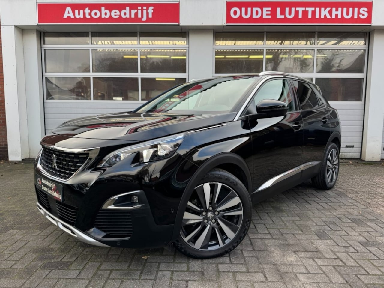 Peugeot 3008 - 1.2 130PK Allure Automaat Led Camera Navi Cruise Keyless - AutoWereld.nl