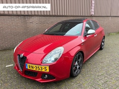 Alfa Romeo Giulietta - 2.0 JTDm Distinctive Leer Pano Automaat