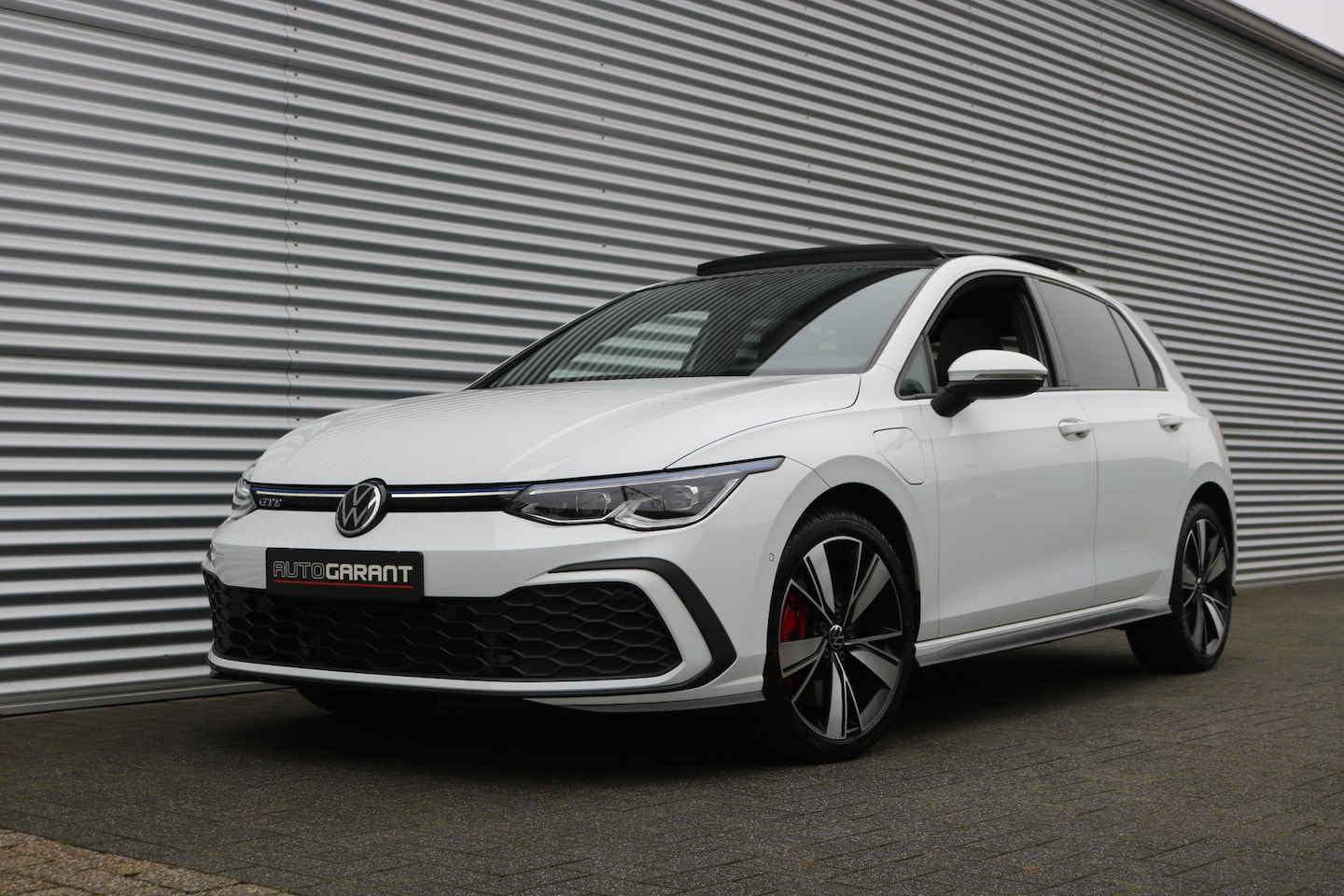 Volkswagen Golf - 1.4 eHybrid GTE 1.4 eHybrid GTE 245PK (Pano Carplay Sfeerverl ACC HeadUp Keyless Camera IQ-Light PrivacyGl - AutoWereld.nl