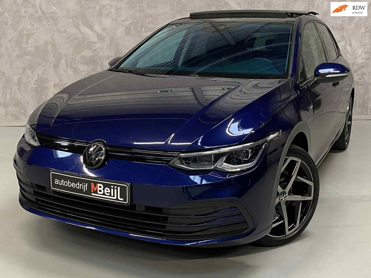 Volkswagen Golf - 1.5 eTSI Style /Pano /IQ Light /Stoelverwarming - AutoWereld.nl
