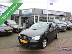 Volkswagen Polo - 1.4-16V Trendline