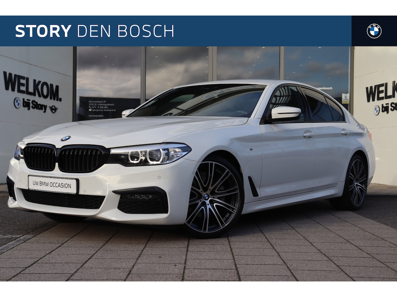 BMW 5-serie - 520i Executive M Sport Automaat / Sportstoelen / Achteruitrijcamera / Head-Up / M Sportond - AutoWereld.nl