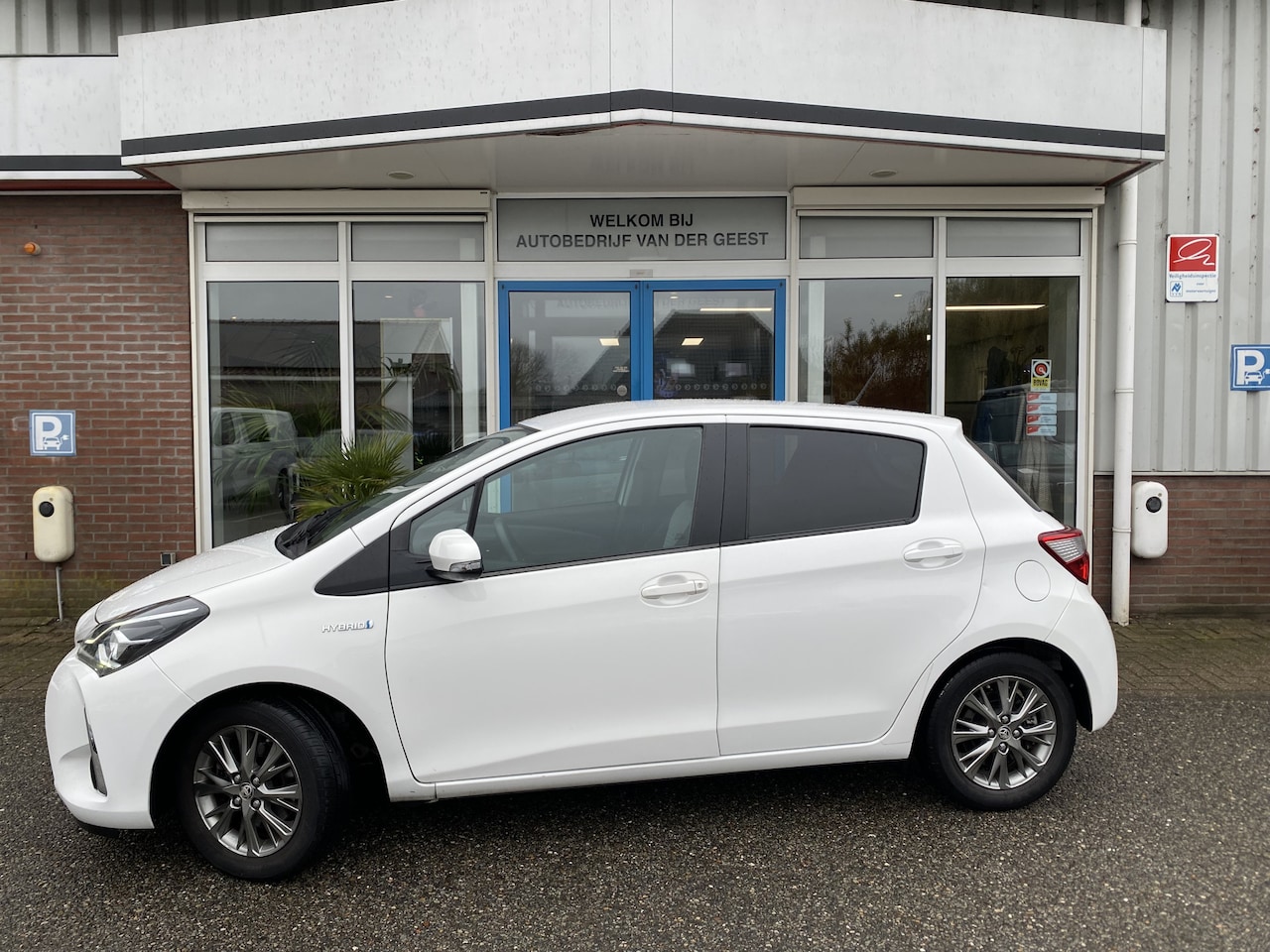 Toyota Yaris - 1.5 Hybrid Dynamic Apple Carplay/Android Auto - AutoWereld.nl