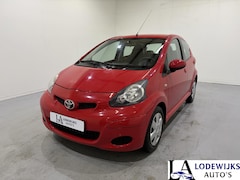 Toyota Aygo - 1.0-12V Aspiration Red