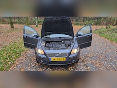 Volvo V50 - 2.4 Momentum