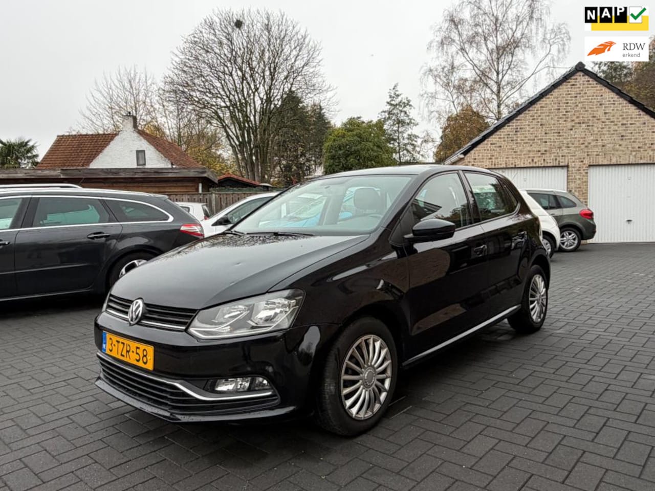 Volkswagen Polo - 1.2 TSI Comfortline 2014 Facelift Airco Navigatie - AutoWereld.nl