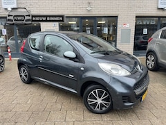 Peugeot 107 - 1.0-12V Millesim 200 Nieuwe apk 3Drs Airco NAP