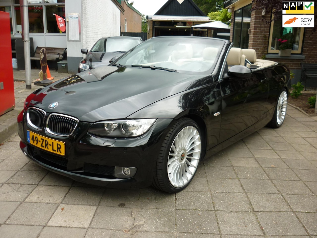 BMW 3-serie Cabrio - 335i High Executive NL Auto - Youngtimer - AutoWereld.nl