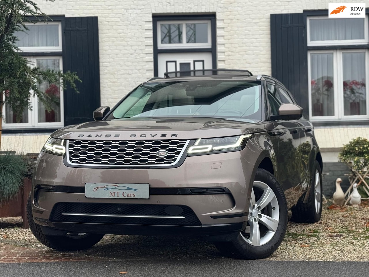 Land Rover Range Rover Velar - 2.0 I4 AWD|Leder|Pano|Trekhaak| - AutoWereld.nl