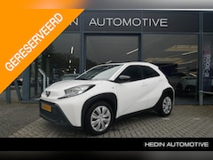 Toyota Aygo X - 1.0 VVT-i MT Play | 10 jaar Fabrieksgarantie* | Navigatie via App | Camera | Adapt. Cruise
