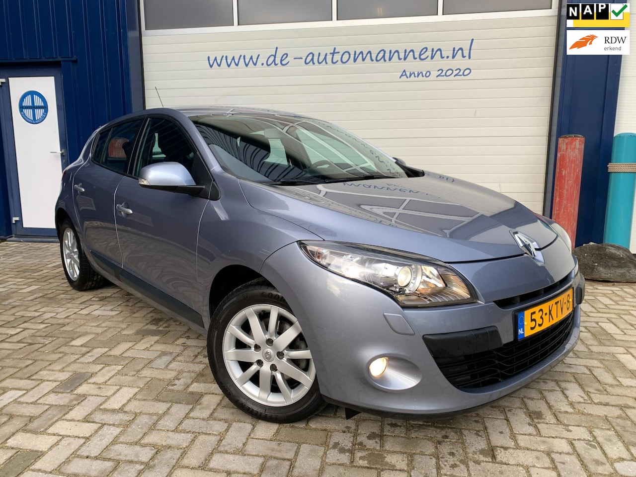 Renault Mégane - 1.6 16V 110 pk Expression AIRCO / NAVI / Bi-XENON / TREKHAAK - AutoWereld.nl