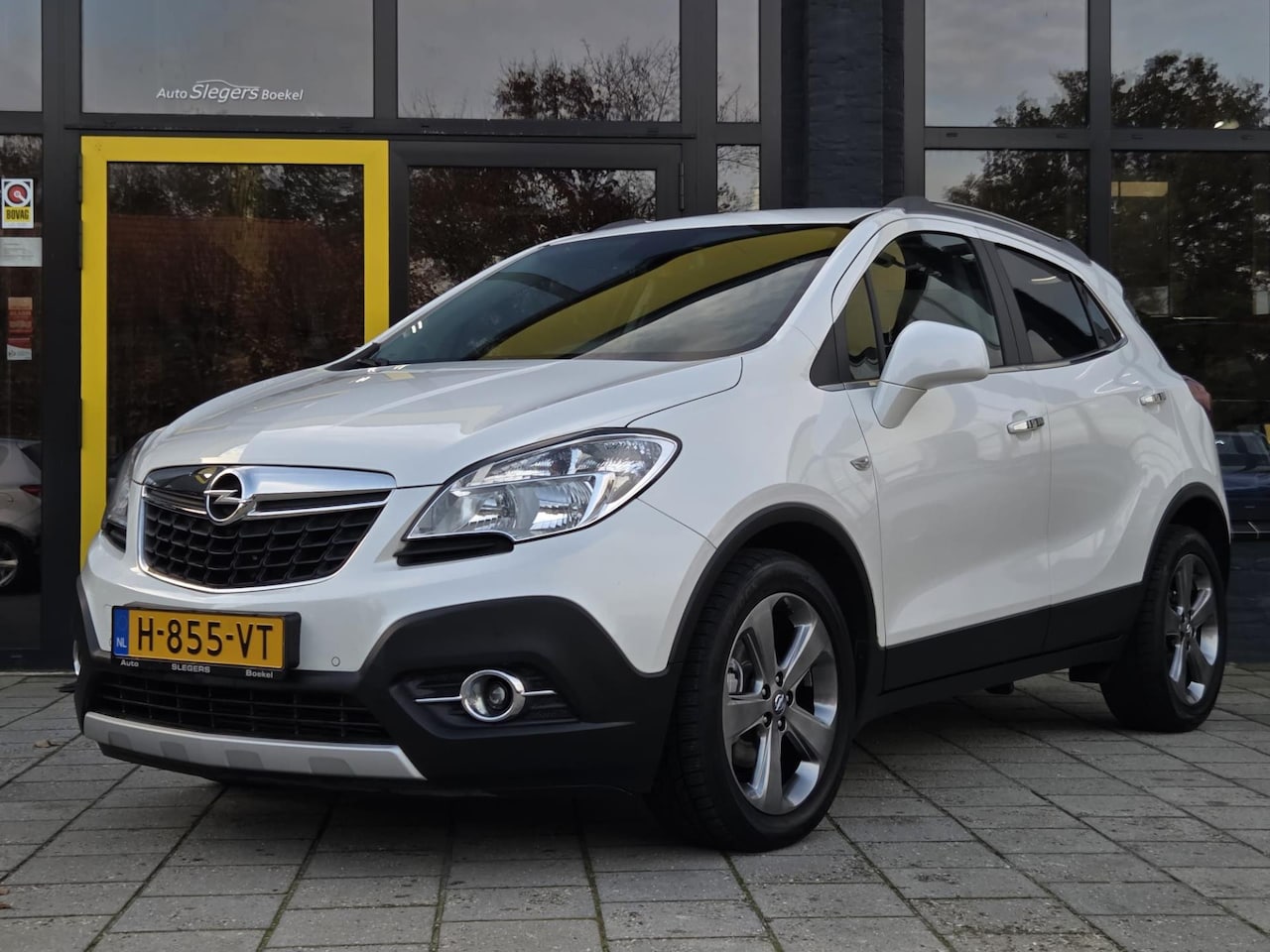 Opel Mokka - 1.4 T Cosmo 4x4 | Stoelverw. | Stuurverw. | Navigatie | Telefoon | Climate | Park Sens. | - AutoWereld.nl