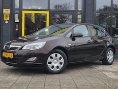 Opel Astra - 1.4 Edition Trekhaak | Park. sens. Voor + Achter