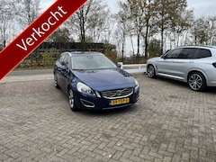 Volvo V60 - 1.6 T3 Ocean Race TREKHAAK NAVI LEER