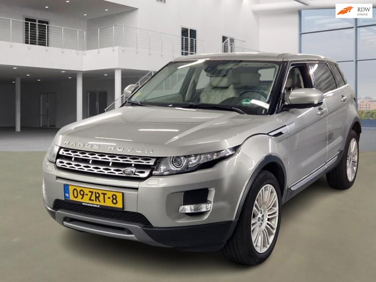 Land Rover Range Rover Evoque - 2.2 TD4 4WD Prestige / NL prijs 15000 e - AutoWereld.nl