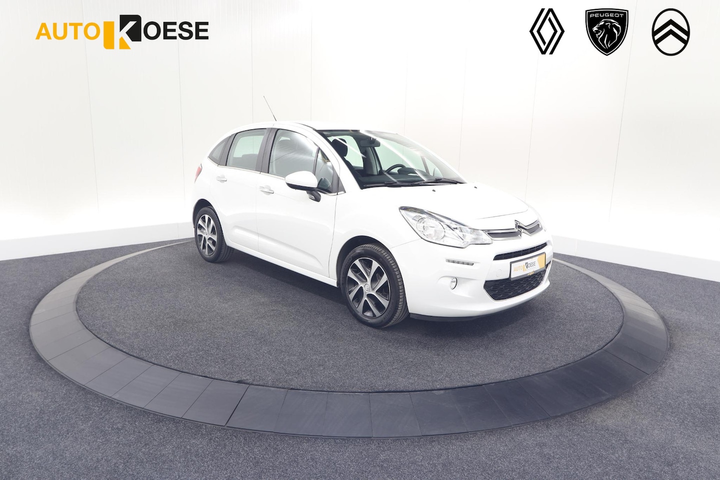 Citroën C3 - PureTech 82 Selection | Trekhaak | Apple Carplay | Parkeersensoren | Climate Control - AutoWereld.nl